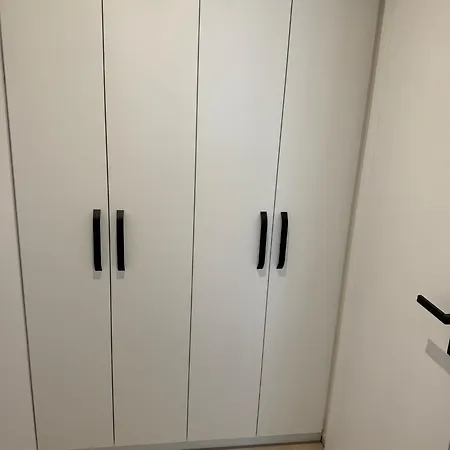 East Meets West Apartment *