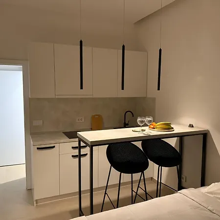 Apartment East Meets West