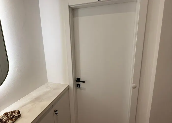 East Meets West Apartament